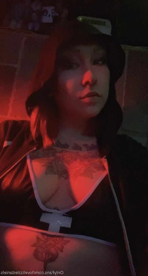 Love Lizzie Daniels [ lovelizziedaniels ] Onlyfans leaked photo 7297490 on Hotleaks.tv