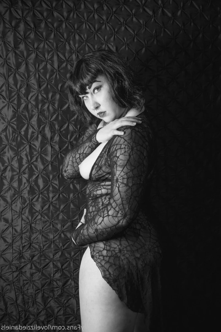 Love Lizzie Daniels [ lovelizziedaniels ] Onlyfans leaked photo 7298539 on Hotleaks.tv