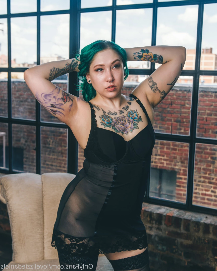 Love Lizzie Daniels [ lovelizziedaniels ] Onlyfans leaked photo 7299782 on Hotleaks.tv