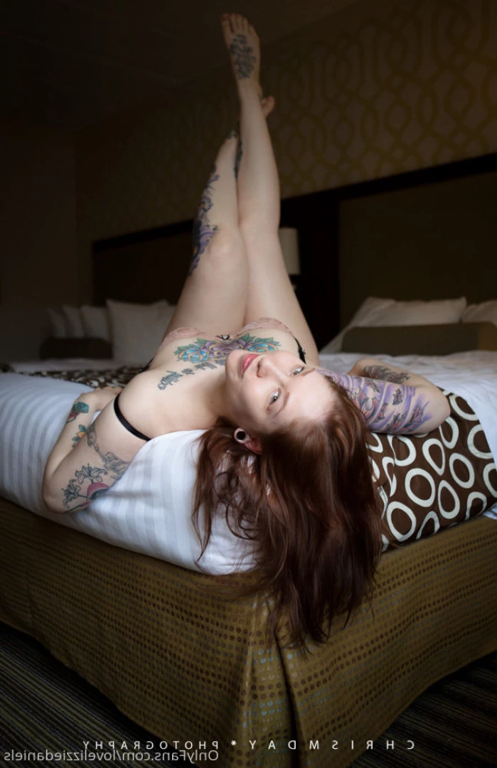Love Lizzie Daniels [ lovelizziedaniels ] Onlyfans leaked photo 7300235 on Hotleaks.tv