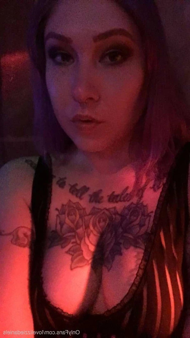 Love Lizzie Daniels [ lovelizziedaniels ] Onlyfans leaked photo 7300530 on Hotleaks.tv