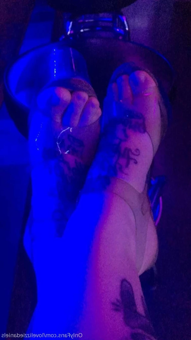 Love Lizzie Daniels [ lovelizziedaniels ] Onlyfans leaked photo 7301716 on Hotleaks.tv