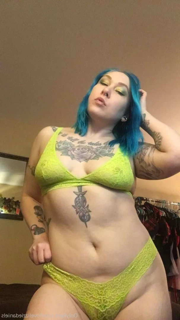 Love Lizzie Daniels [ lovelizziedaniels ] Onlyfans leaked photo 7302272 on Hotleaks.tv
