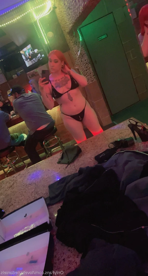 Love Lizzie Daniels [ lovelizziedaniels ] Onlyfans leaked photo 7303417 on Hotleaks.tv