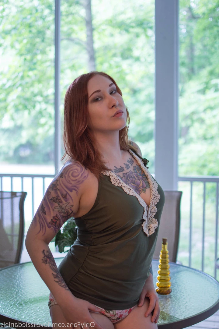 Love Lizzie Daniels [ lovelizziedaniels ] Onlyfans leaked photo 7304554 on Hotleaks.tv