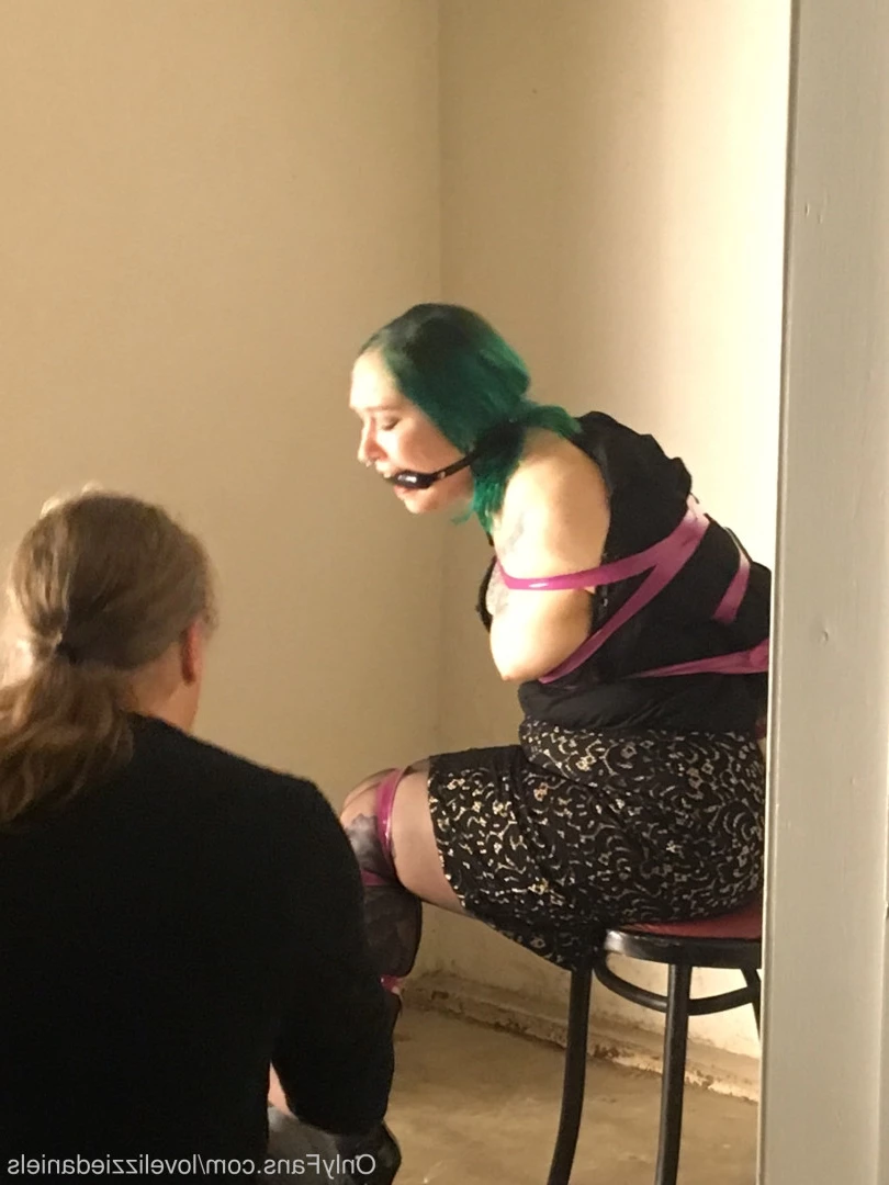 Love Lizzie Daniels [ lovelizziedaniels ] Onlyfans leaked photo 7306340 on Hotleaks.tv