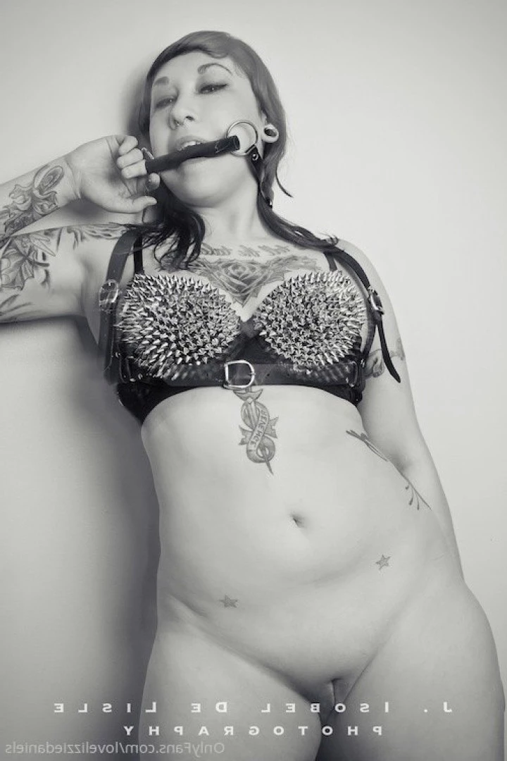 Love Lizzie Daniels [ lovelizziedaniels ] Onlyfans leaked photo 7307427 on Hotleaks.tv