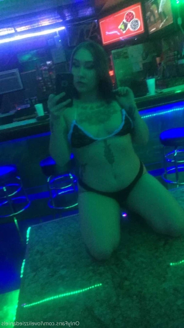 Love Lizzie Daniels [ lovelizziedaniels ] Onlyfans leaked photo 7308837 on Hotleaks.tv