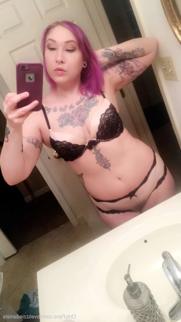 Love Lizzie Daniels [ lovelizziedaniels ] Onlyfans leaked photo 7309850 on Hotleaks.tv
