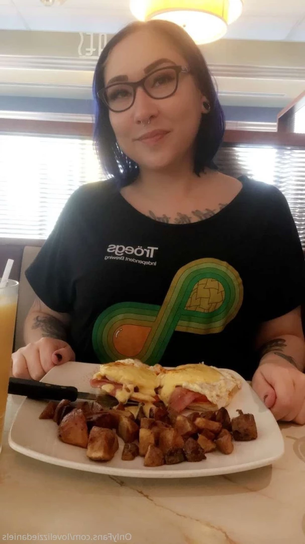 Love Lizzie Daniels [ lovelizziedaniels ] Onlyfans leaked photo 7310498 on Hotleaks.tv