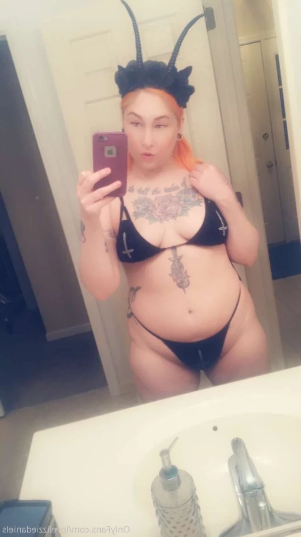 Love Lizzie Daniels [ lovelizziedaniels ] Onlyfans leaked photo 7312366 on Hotleaks.tv