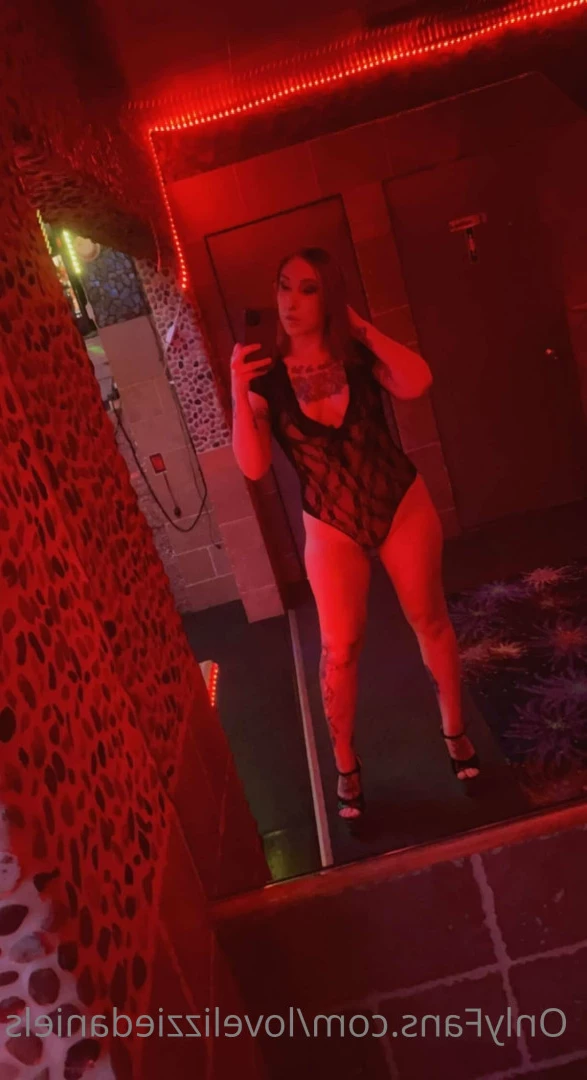 Love Lizzie Daniels [ lovelizziedaniels ] Onlyfans leaked photo 7312889 on Hotleaks.tv