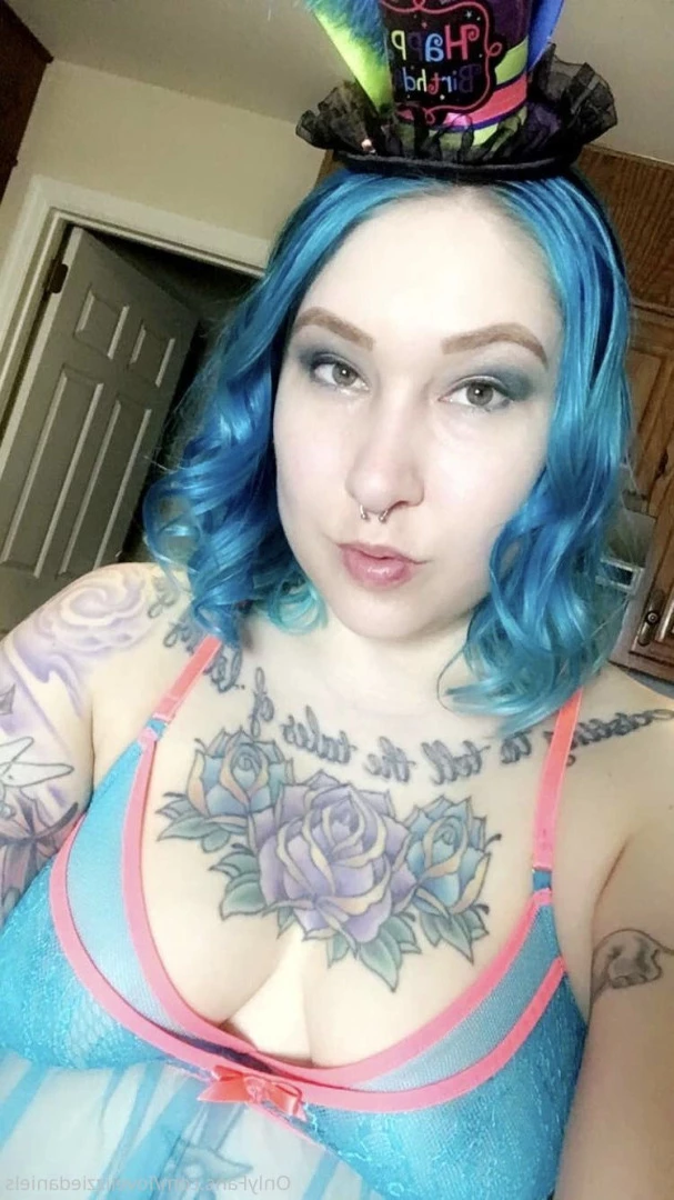 Love Lizzie Daniels [ lovelizziedaniels ] Onlyfans leaked photo 7317480 on Hotleaks.tv