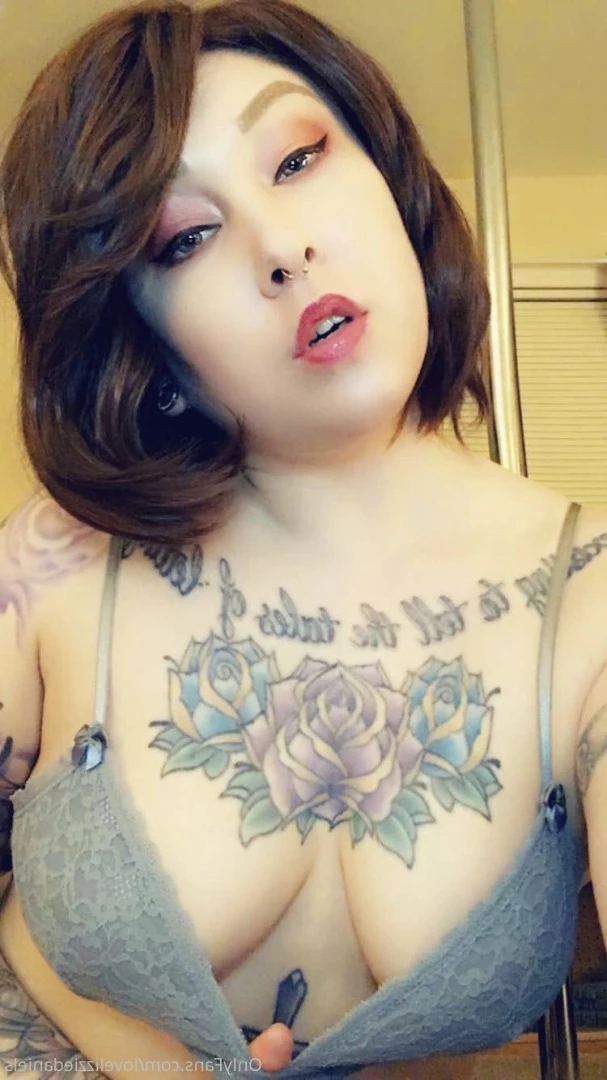 Love Lizzie Daniels [ lovelizziedaniels ] Onlyfans leaked photo 7319170 on Hotleaks.tv