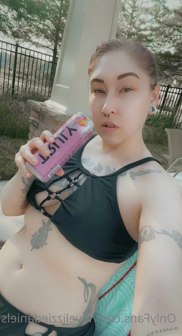 Love Lizzie Daniels [ lovelizziedaniels ] Onlyfans leaked photo 7320247 on Hotleaks.tv
