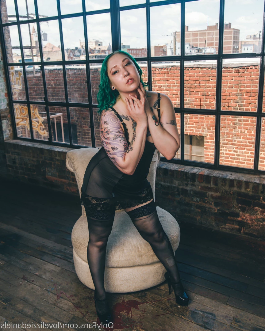 Love Lizzie Daniels [ lovelizziedaniels ] Onlyfans leaked photo 7321802 on Hotleaks.tv