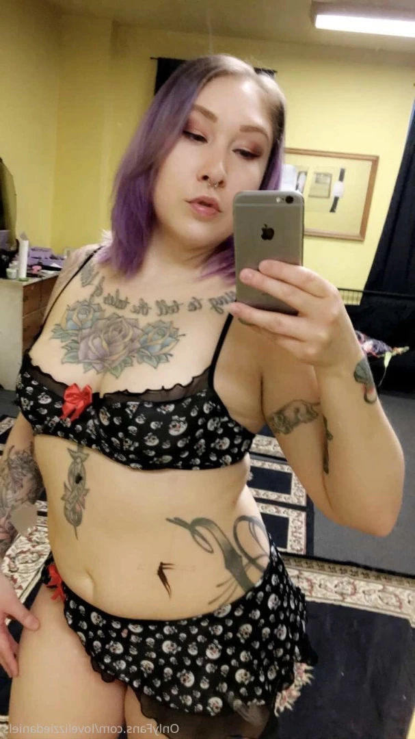 Love Lizzie Daniels [ lovelizziedaniels ] Onlyfans leaked photo 7323820 on Hotleaks.tv