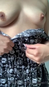 7256055