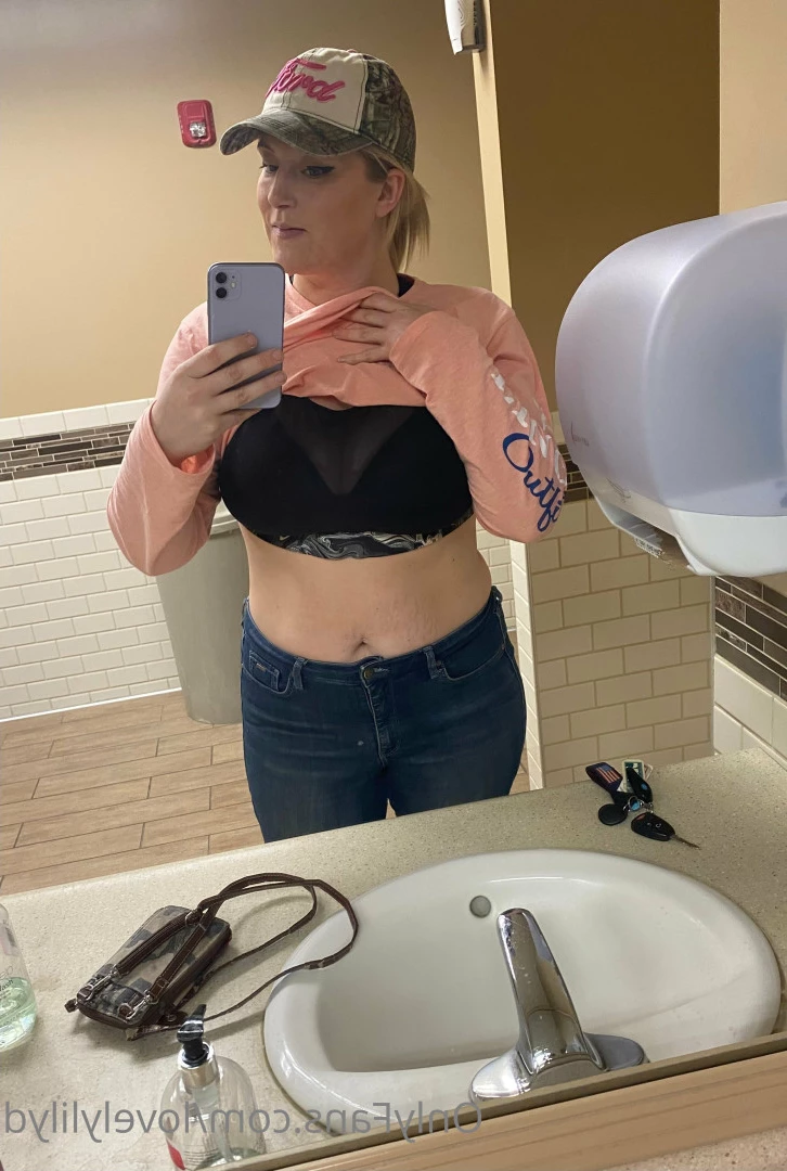 Lily [ lovelylilydd ] Onlyfans leaked photo 7108652 on Hotleaks.tv