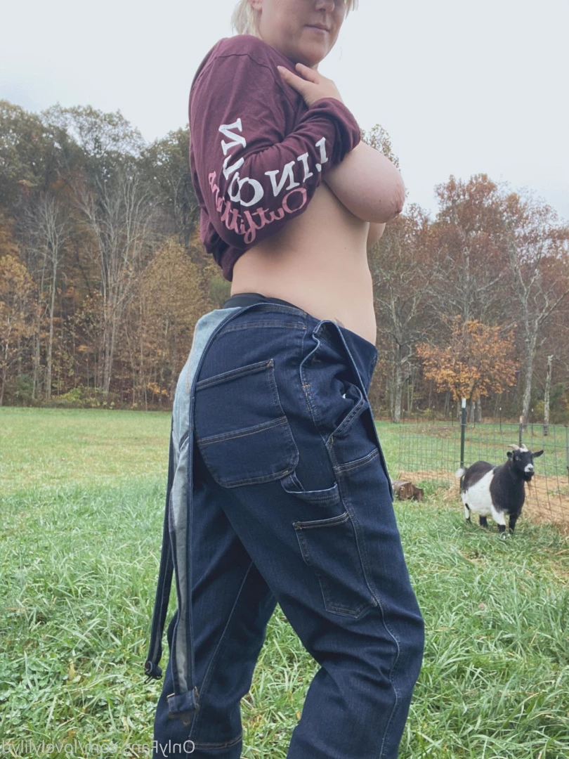 Lily [ lovelylilydd ] Onlyfans leaked photo 7111316 on Hotleaks.tv