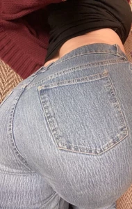 7274233