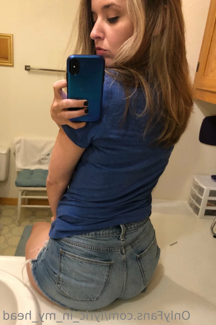 Lyric [ lyric_in_my_head ] Onlyfans leaked photo 9119448 on Hotleaks.tv