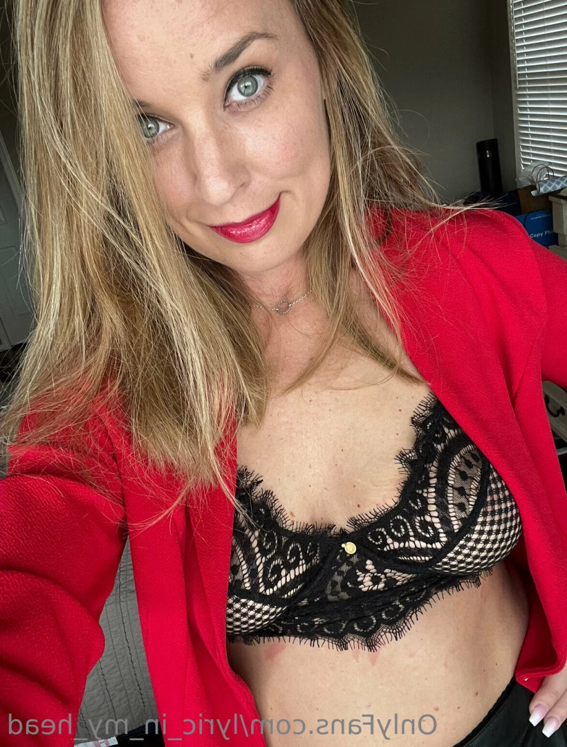 Lyric [ lyric_in_my_head ] Onlyfans leaked photo 9119615 on Hotleaks.tv