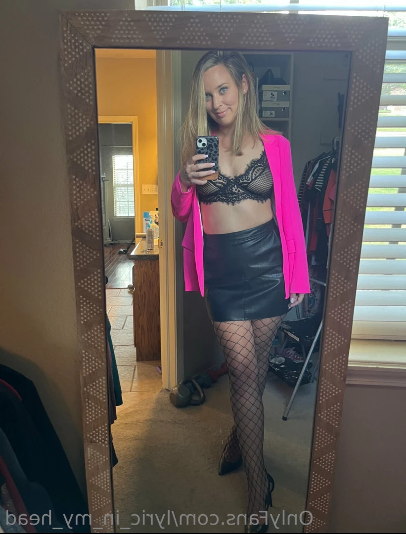 Lyric [ lyric_in_my_head ] Onlyfans leaked photo 9119641 on Hotleaks.tv