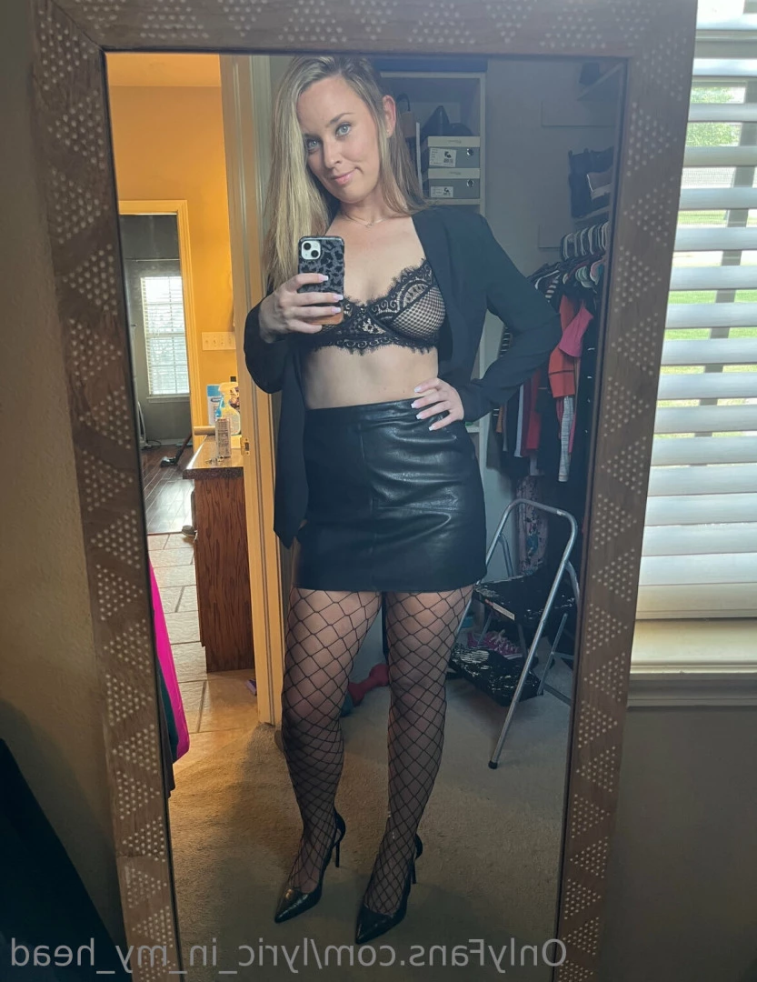 Lyric [ lyric_in_my_head ] Onlyfans leaked photo 9119721 on Hotleaks.tv
