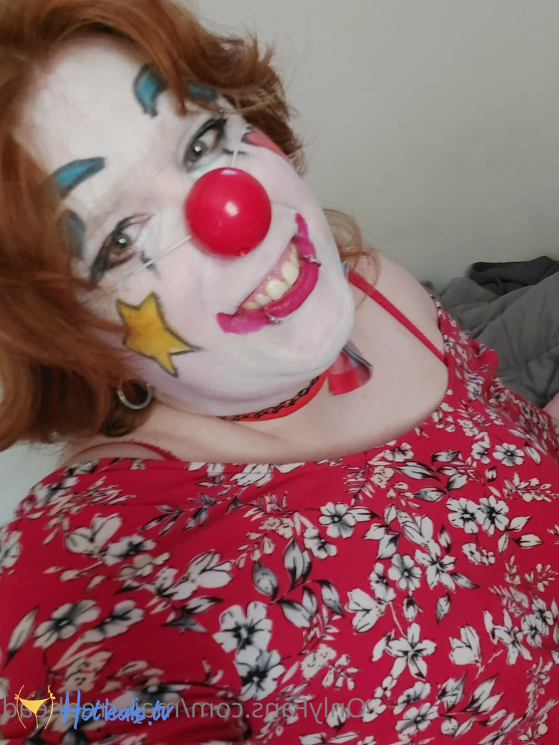 RubyTheClownGirl 6834132