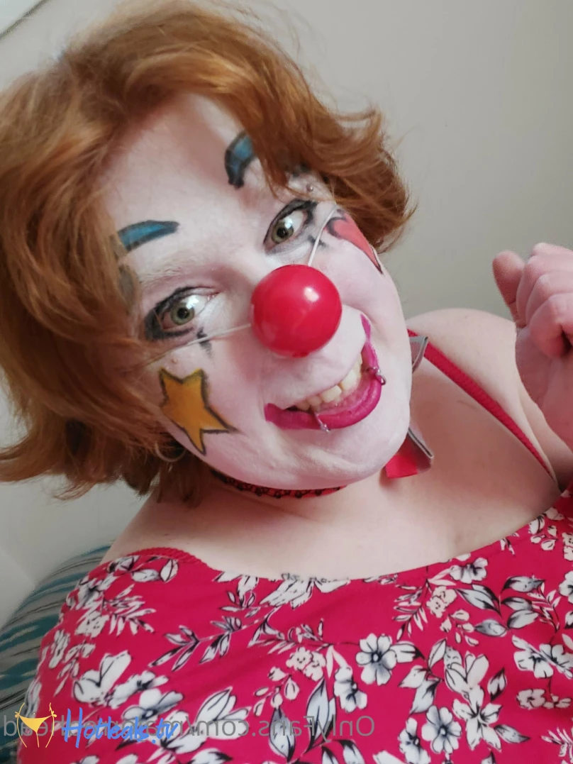 RubyTheClownGirl 6834334