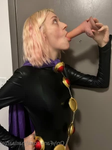 6822832