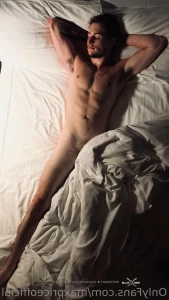 7074769