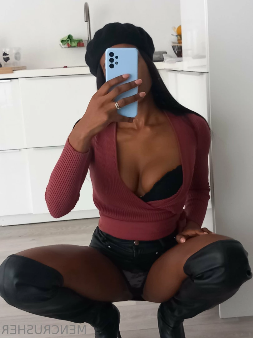 Mencrusher😈 l Wife away? time to play🟢 [ mencrusher ] Onlyfans leaked photo 10446768 on Hotleaks.tv