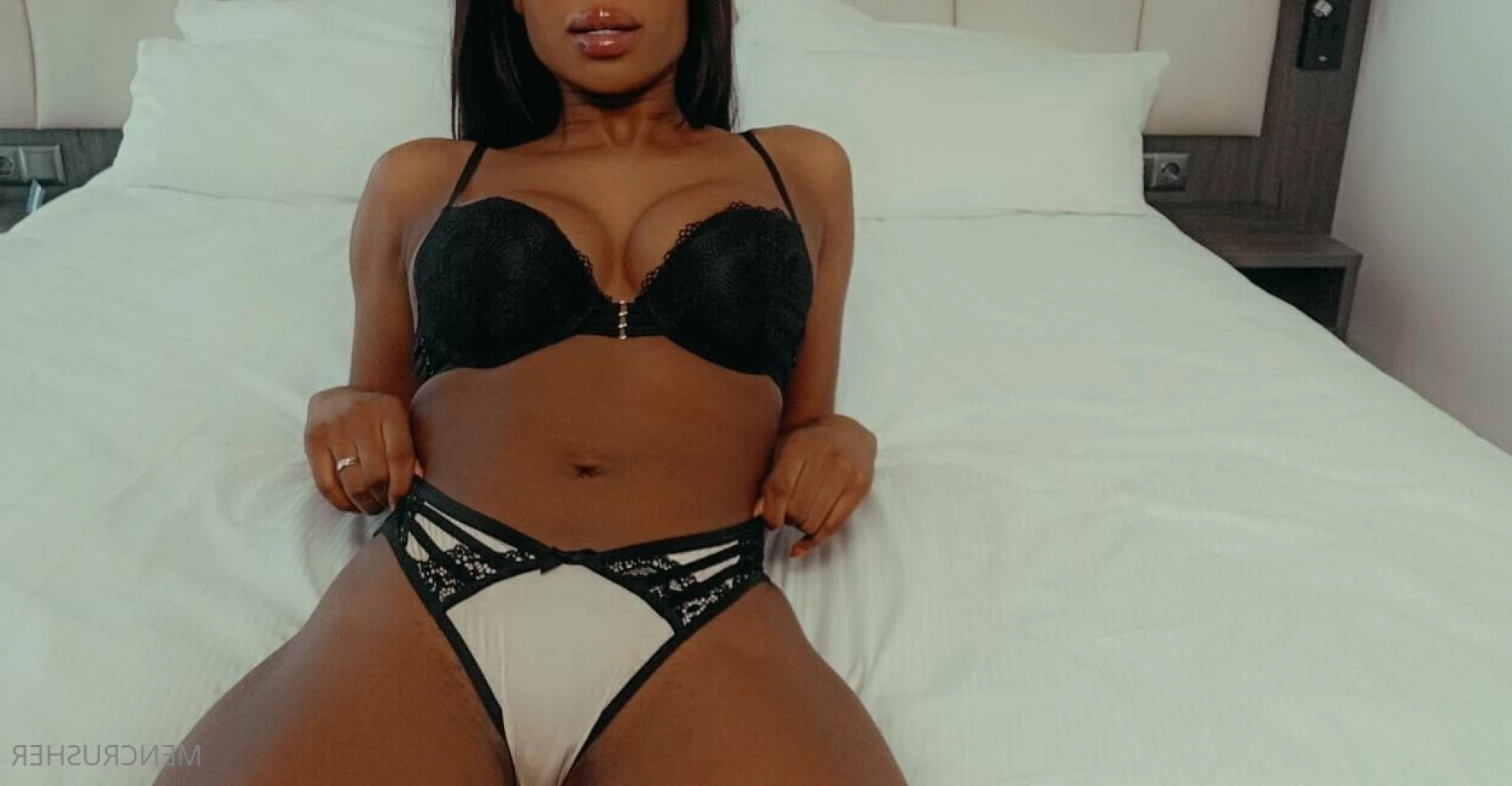Mencrusher😈 l Wife away? time to play🟢 [ mencrusher ] Onlyfans leaked photo 10446979 on Hotleaks.tv