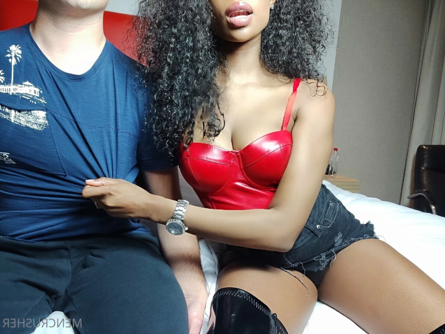 Mencrusher😈 l Wife away? time to play🟢 [ mencrusher ] Onlyfans leaked photo 10447182 on Hotleaks.tv