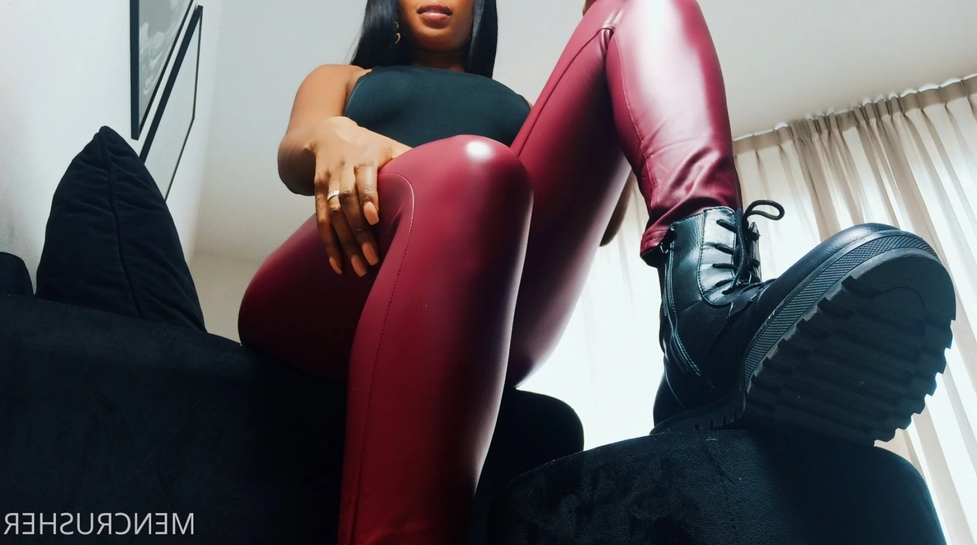 Mencrusher😈 l Wife away? time to play🟢 [ mencrusher ] Onlyfans leaked photo 10465835 on Hotleaks.tv
