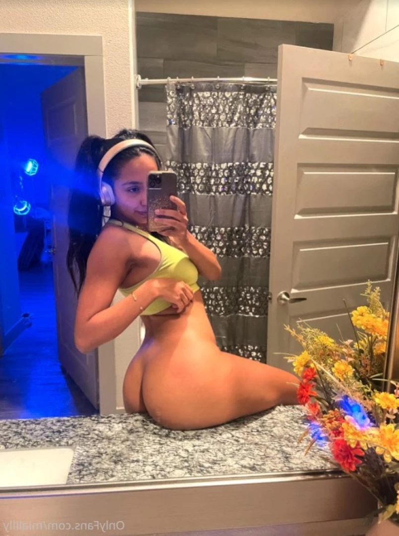 Mia 💋 [ mialilly ] Onlyfans leaked photo 14580151 on Hotleaks.tv