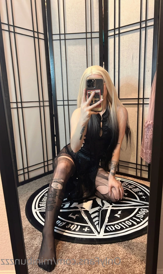 Vesryn [ minibunzzz ] Onlyfans leaked photo 6806520 on Hotleaks.tv