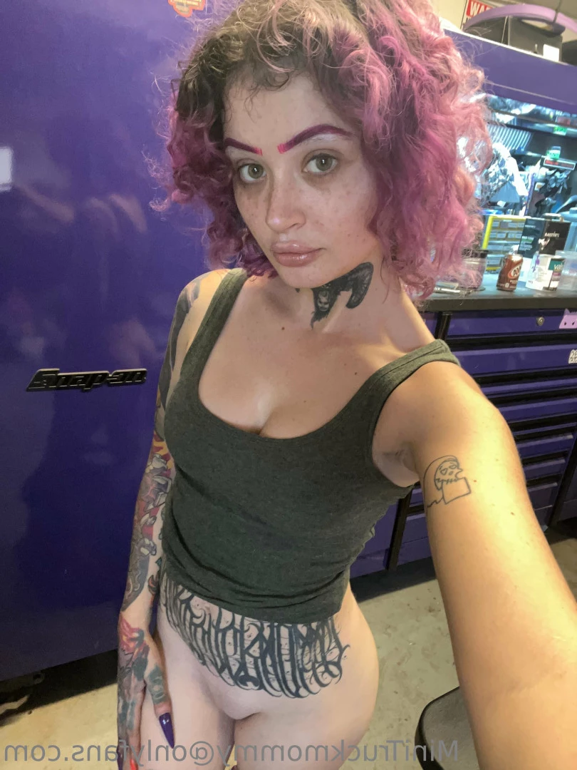Naughty Lil Mechanic 💦 [ minitruckmommy ] Onlyfans leaked photo 7265184 on Hotleaks.tv