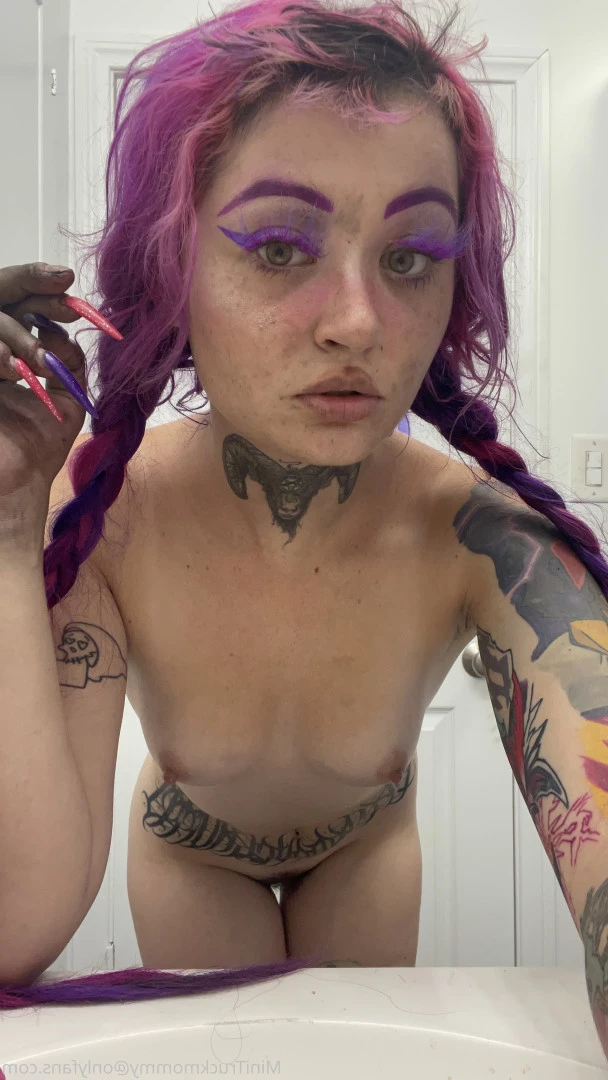 Naughty Lil Mechanic 💦 [ minitruckmommy ] Onlyfans leaked photo 7266316 on Hotleaks.tv