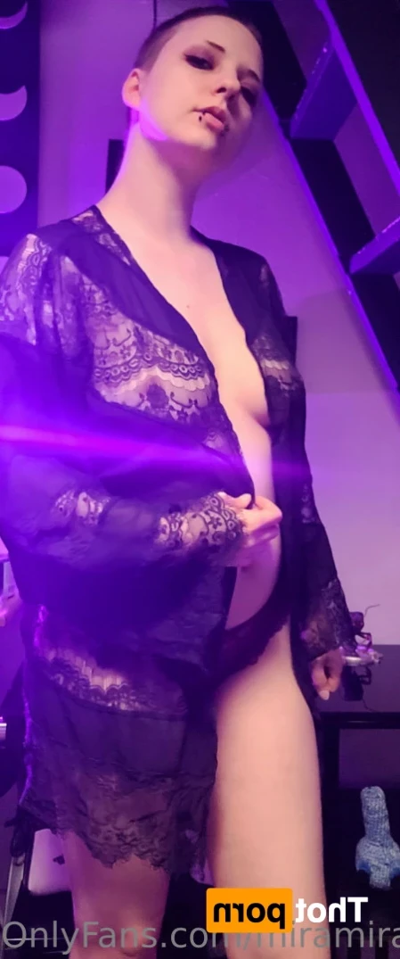 miramira420 Onlyfans leaked photo 13431609 on Hotleaks.tv