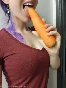 15776472