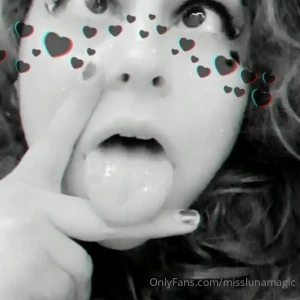 @MissLunaMagic [ misslunamagic ] Onlyfans leaked video 7172823 on Hotleaks.tv