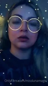 @MissLunaMagic [ misslunamagic ] Onlyfans leaked video 7173969 on Hotleaks.tv
