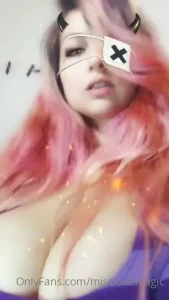@MissLunaMagic [ misslunamagic ] Onlyfans leaked video 7173998 on Hotleaks.tv
