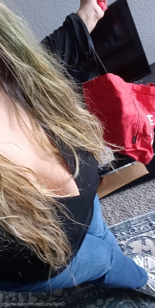 @MissLunaMagic [ misslunamagic ] Onlyfans leaked photo 7264278 on Hotleaks.tv