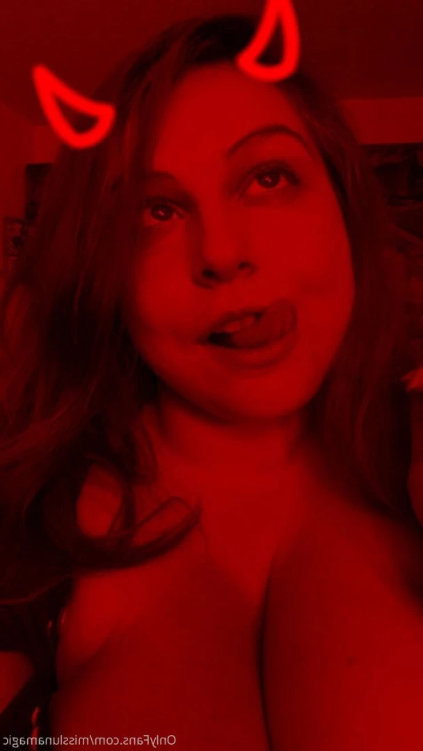 @MissLunaMagic [ misslunamagic ] Onlyfans leaked photo 7269395 on Hotleaks.tv
