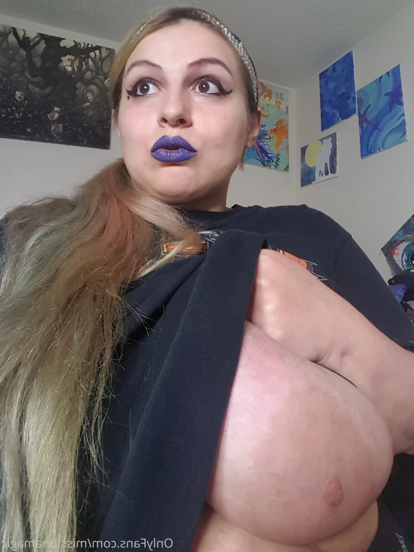 @MissLunaMagic [ misslunamagic ] Onlyfans leaked photo 7275557 on Hotleaks.tv