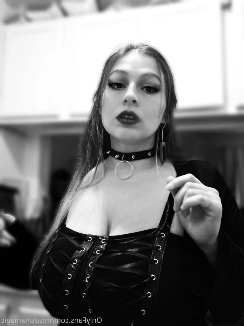 @MissLunaMagic [ misslunamagic ] Onlyfans leaked photo 7275795 on Hotleaks.tv